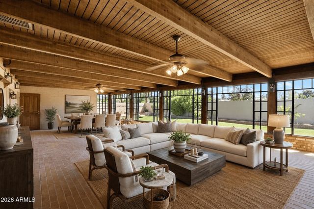 321 E Concorda Drive, Tempe, AZ 85282