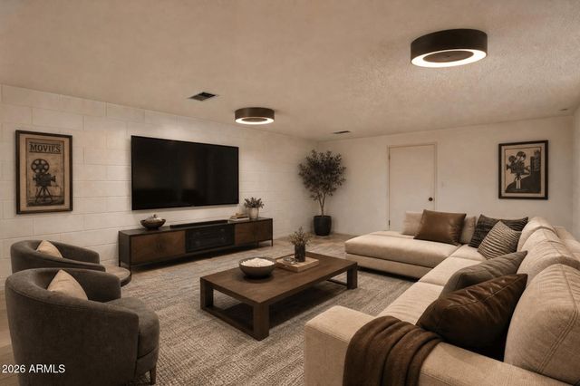 321 E Concorda Drive, Tempe, AZ 85282
