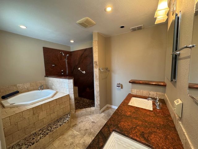 1063 Skyline Dr, Auburn, CA 95602