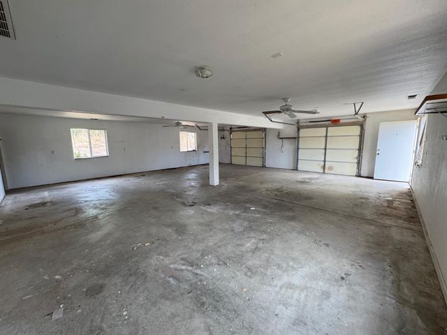 1063 Skyline Dr, Auburn, CA 95602