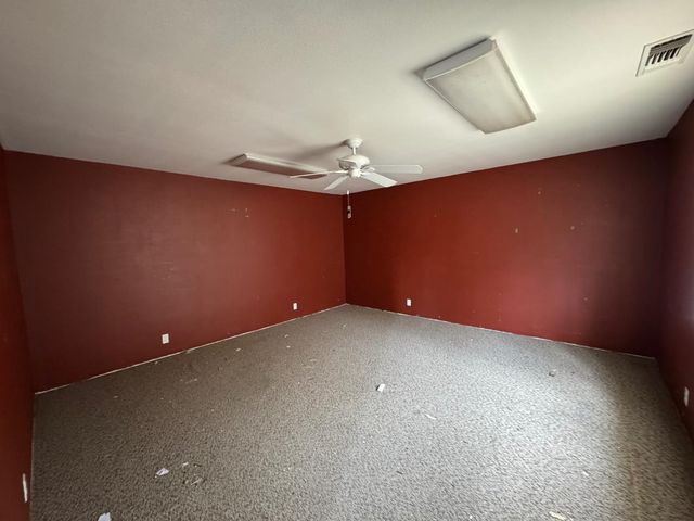 1063 Skyline Dr, Auburn, CA 95602