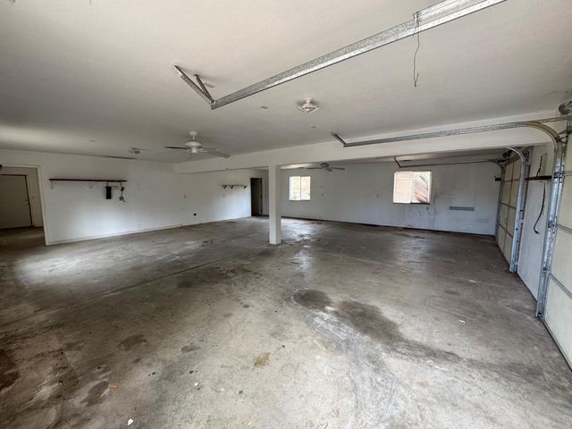 1063 Skyline Dr, Auburn, CA 95602