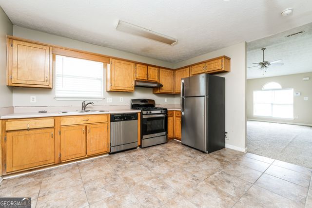 5795 Meadowview Road, Rex, GA 30273