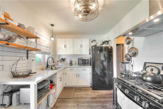 550 W Laurel, Colton, CA 92324