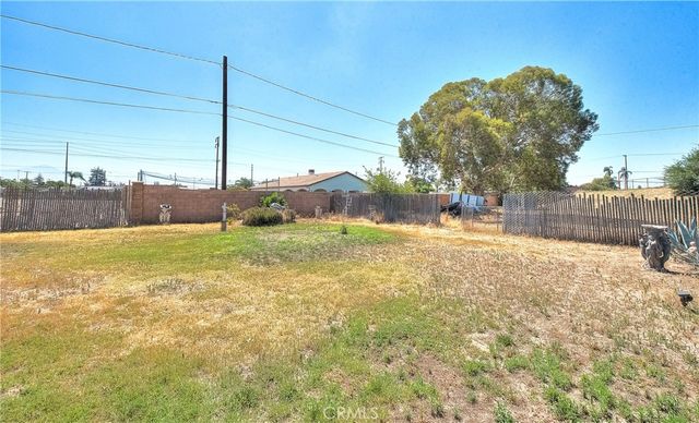 550 W Laurel, Colton, CA 92324