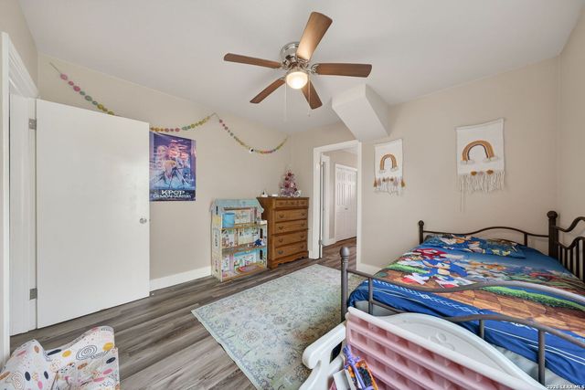 303 Winburn Ave, Schertz, TX 78154