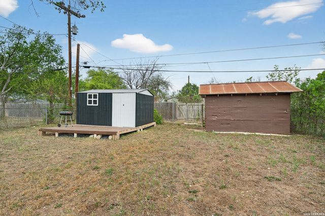 303 Winburn Ave, Schertz, TX 78154