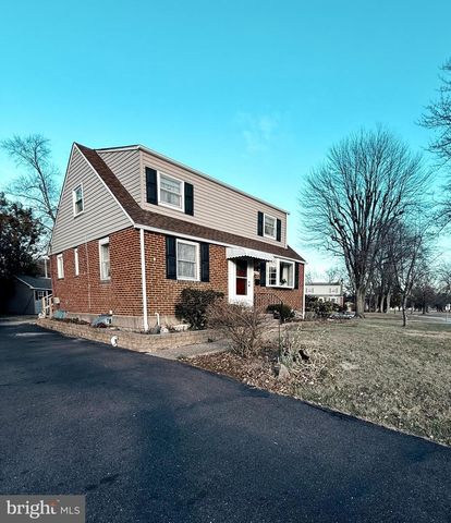 106 BONNET LN, Hatboro, PA 19040