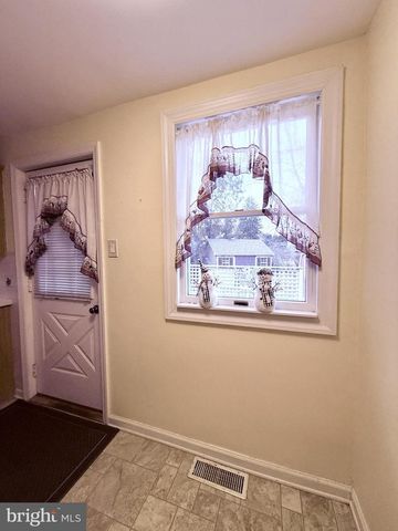 106 BONNET LN, Hatboro, PA 19040