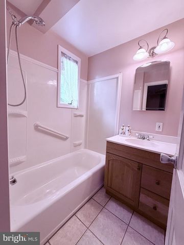 106 BONNET LN, Hatboro, PA 19040