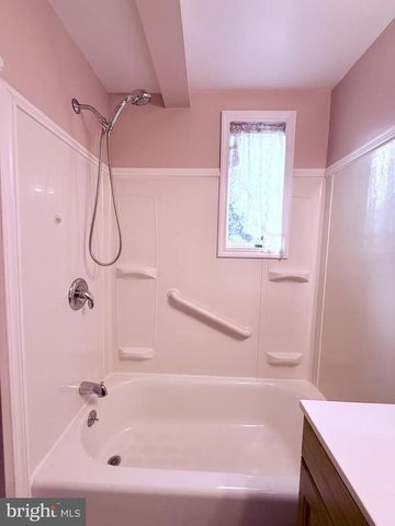 106 BONNET LN, Hatboro, PA 19040