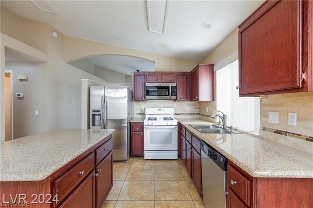 1954 Glistening Sands Drive, Las Vegas, NV 89119
