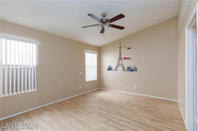 1954 Glistening Sands Drive, Las Vegas, NV 89119