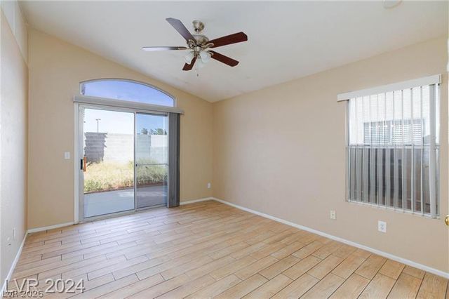 1954 Glistening Sands Drive, Las Vegas, NV 89119