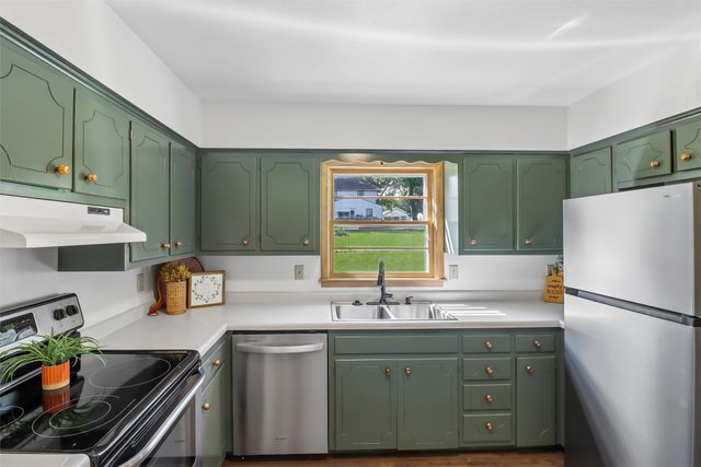 800 Maish Avenue, Des Moines, IA 50315