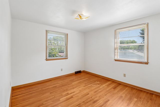 800 Maish Avenue, Des Moines, IA 50315