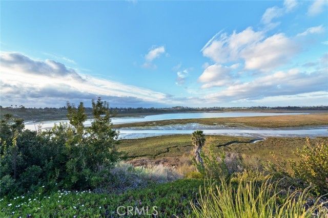 303 Esperanza, Newport Beach, CA 92660