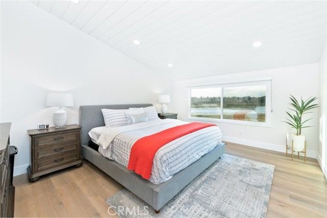 303 Esperanza, Newport Beach, CA 92660