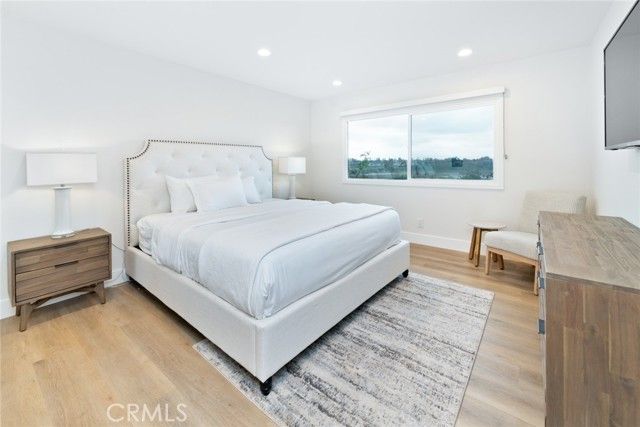 303 Esperanza, Newport Beach, CA 92660