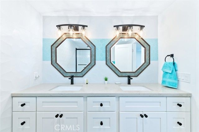 303 Esperanza, Newport Beach, CA 92660