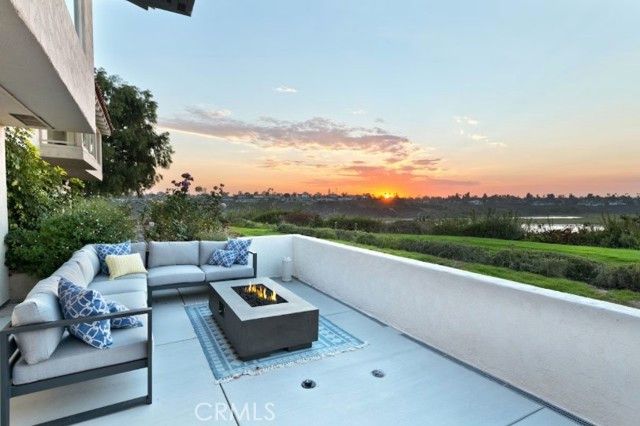 303 Esperanza, Newport Beach, CA 92660