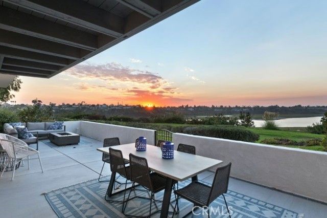 303 Esperanza, Newport Beach, CA 92660