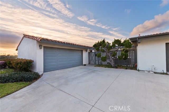 303 Esperanza, Newport Beach, CA 92660