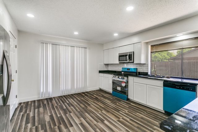 3203 E Park Boulevard, Plano, TX 75074