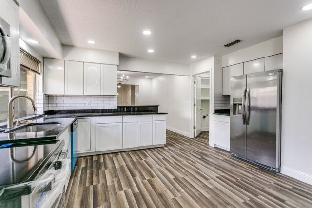 3203 E Park Boulevard, Plano, TX 75074