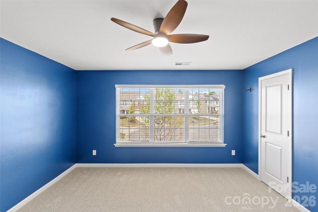 5904 Ellimar Field Lane, Charlotte, NC 28215