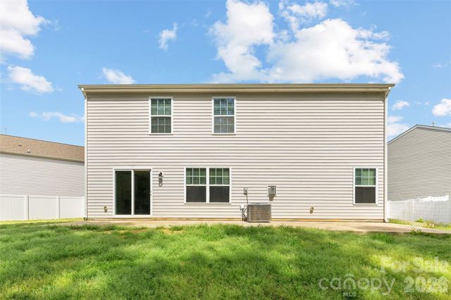 5904 Ellimar Field Lane, Charlotte, NC 28215