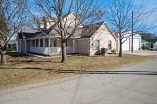 437 S 1st Street, Krum, TX 76249