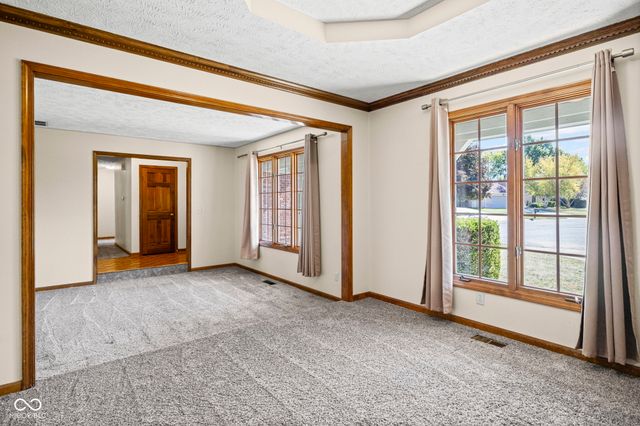 606 Bakeway Circle, Indianapolis, IN 46231