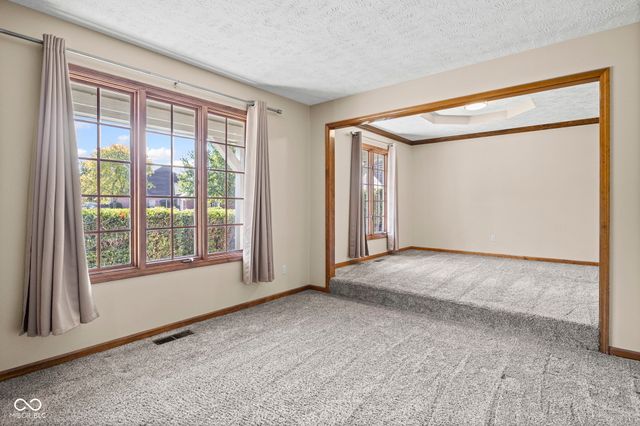 606 Bakeway Circle, Indianapolis, IN 46231