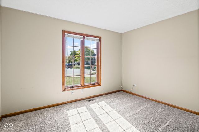 606 Bakeway Circle, Indianapolis, IN 46231