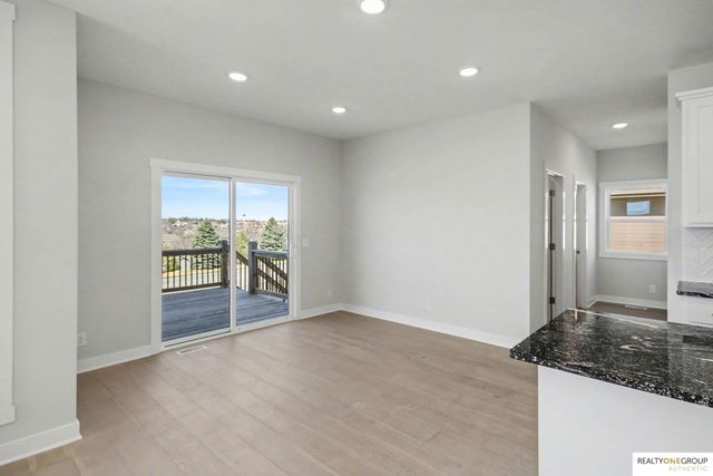 2708 N 191st Avenue, Elkhorn, NE 68022