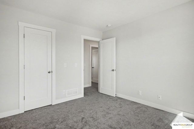 2708 N 191st Avenue, Elkhorn, NE 68022