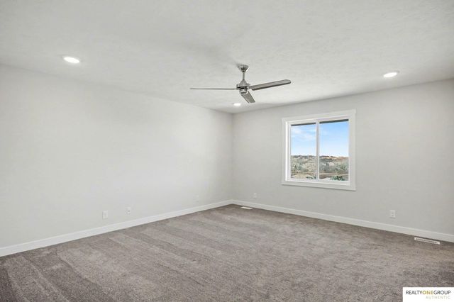 2708 N 191st Avenue, Elkhorn, NE 68022