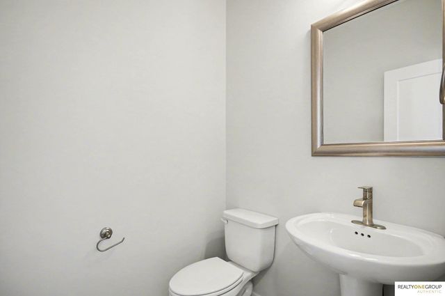 2708 N 191st Avenue, Elkhorn, NE 68022