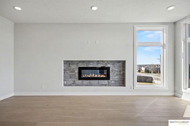 2708 N 191st Avenue, Elkhorn, NE 68022