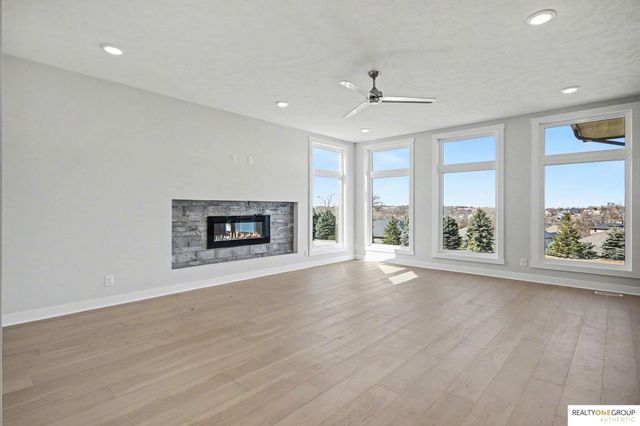 2708 N 191st Avenue, Elkhorn, NE 68022