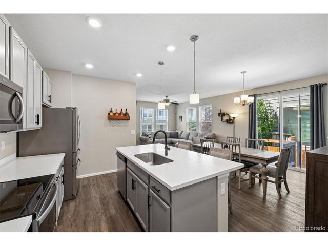 4373 S Nepal Ct, Aurora, CO 80015