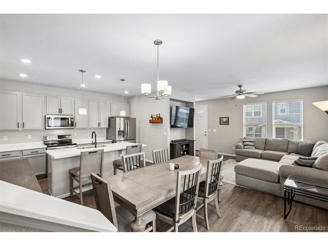 4373 S Nepal Ct, Aurora, CO 80015