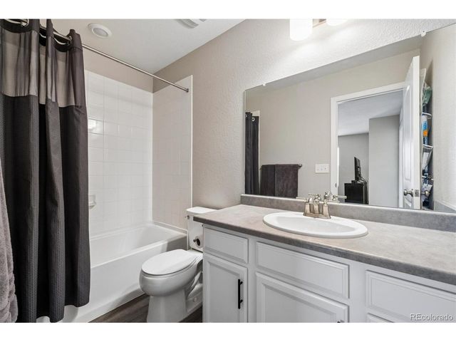 4373 S Nepal Ct, Aurora, CO 80015
