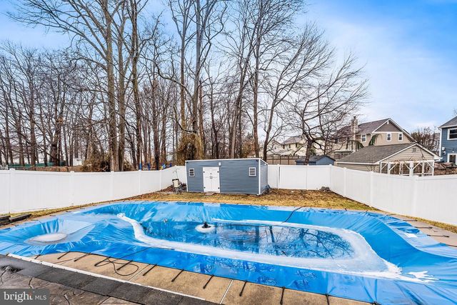 541 STANFORD RD, Fairless Hills, PA 19030