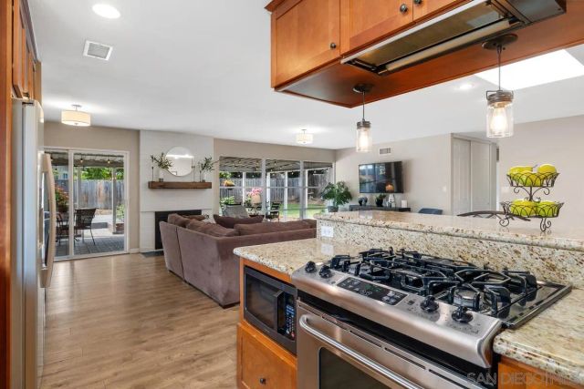 6528 Jackson Dr., San Diego, CA 92119