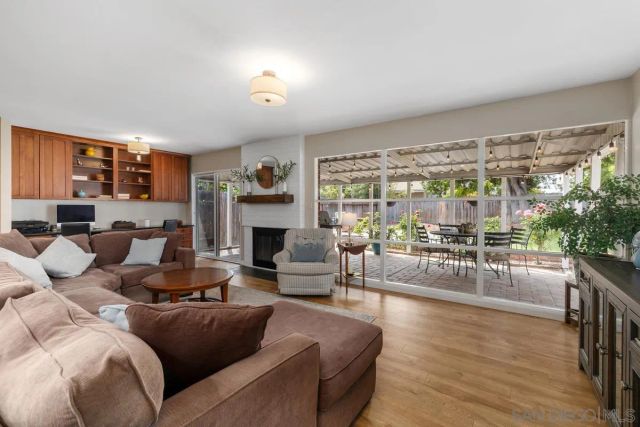 6528 Jackson Dr., San Diego, CA 92119