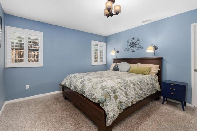 6528 Jackson Dr., San Diego, CA 92119