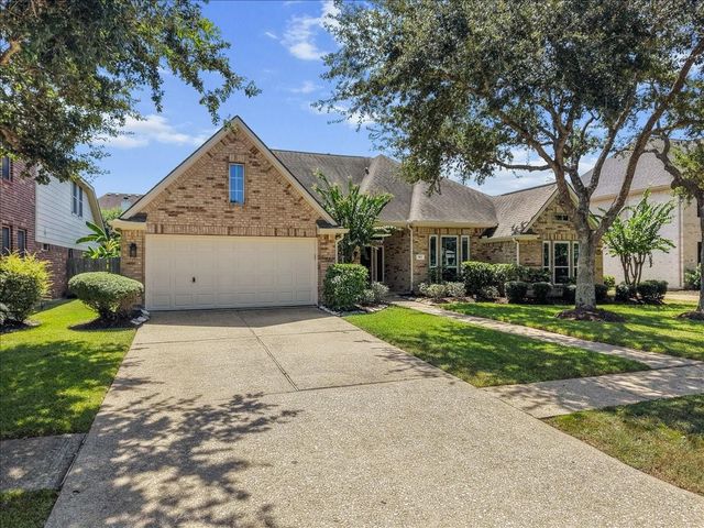 913 Elm Pointe, League City, TX 77573
