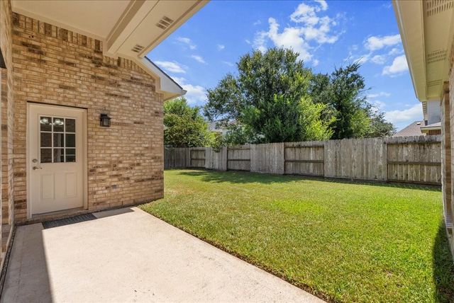 913 Elm Pointe, League City, TX 77573